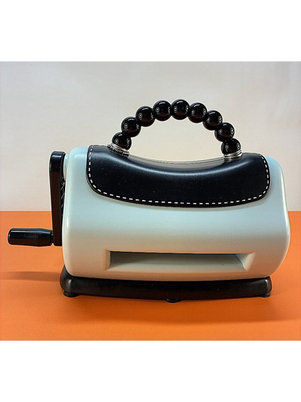 Sizzix Texture Boutique Embossing Machine Blue/Black Purse Design Plus 14 Plates - Picture 3 of 9